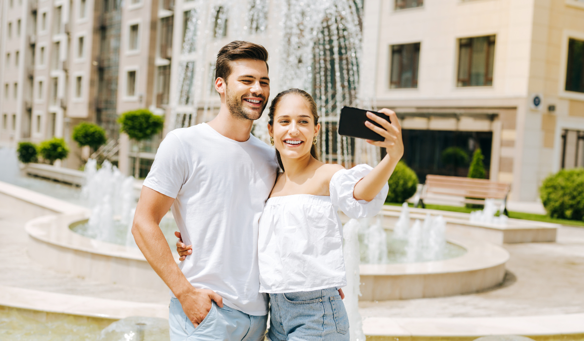 Quel forfait eSIM choisir pour partir cet automne (+ 6 destinations tendances) ?